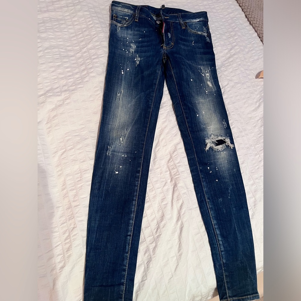Pre owned in excellent condition Dsqusred2 skinny jeans size 36